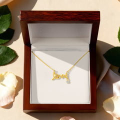 BEAUTIFULLY CRAFTED NECKLACE