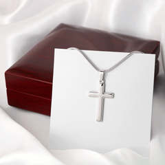BEAUTIFUL ARTISAN CROSS NECKLACE